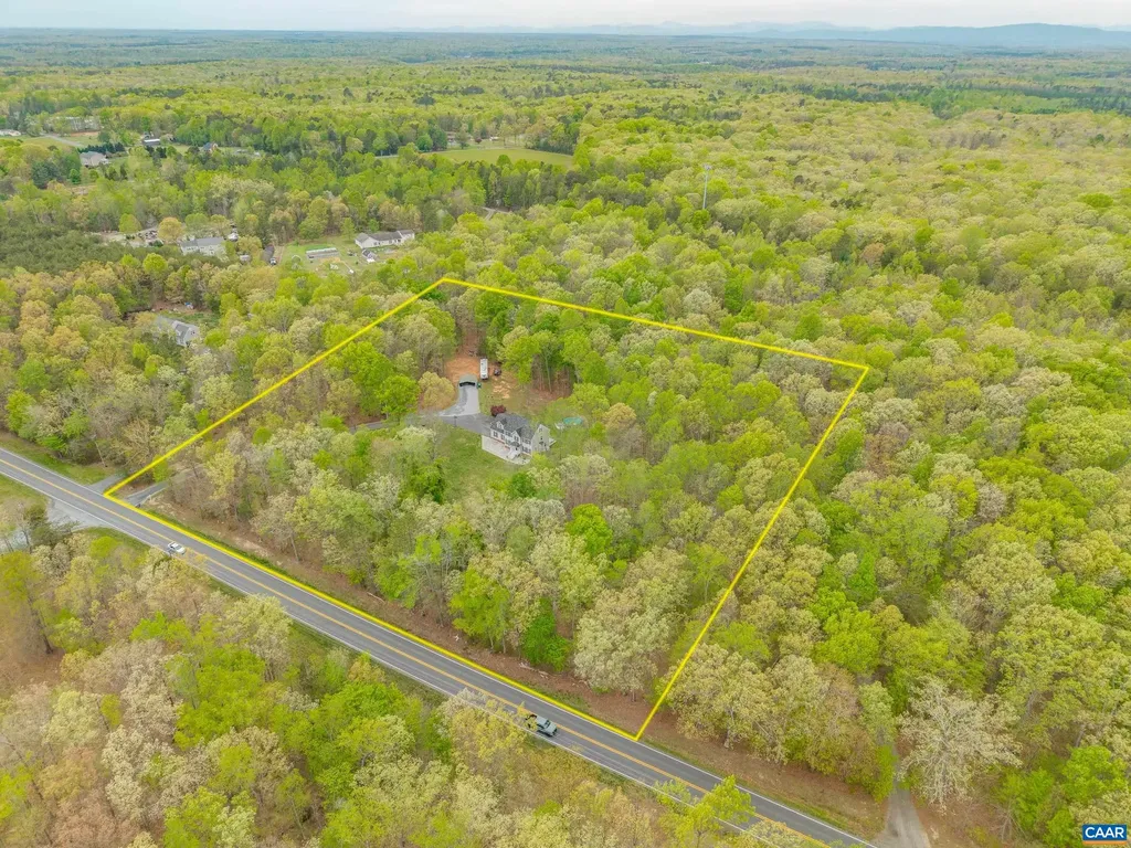18383 James Madison Highway Troy VA 22974