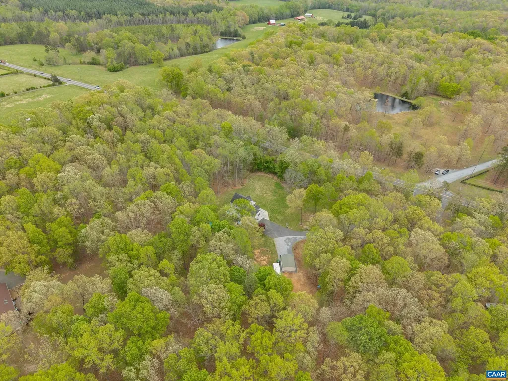 18383 James Madison Highway Troy VA 22974