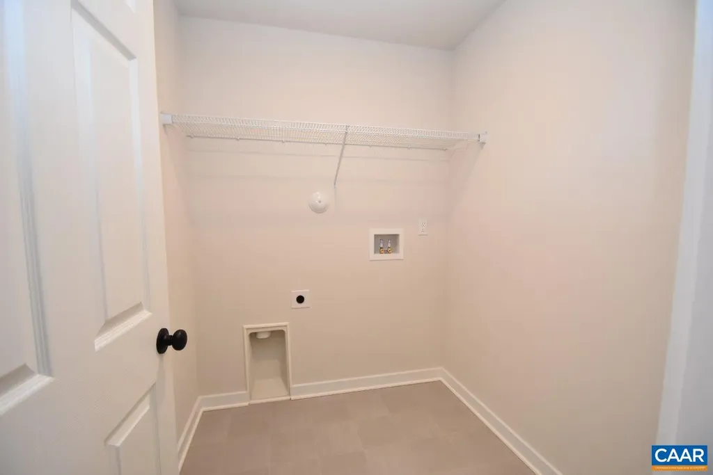 Forest Glen Lane Palmyra VA 23117
