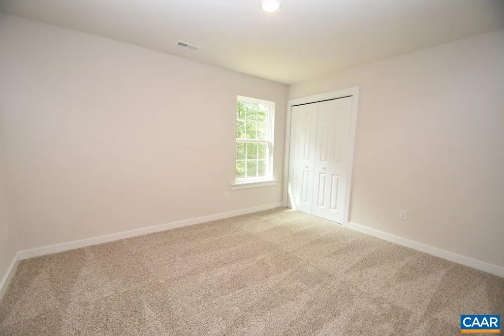 Forest Glen Lane Palmyra VA 23117
