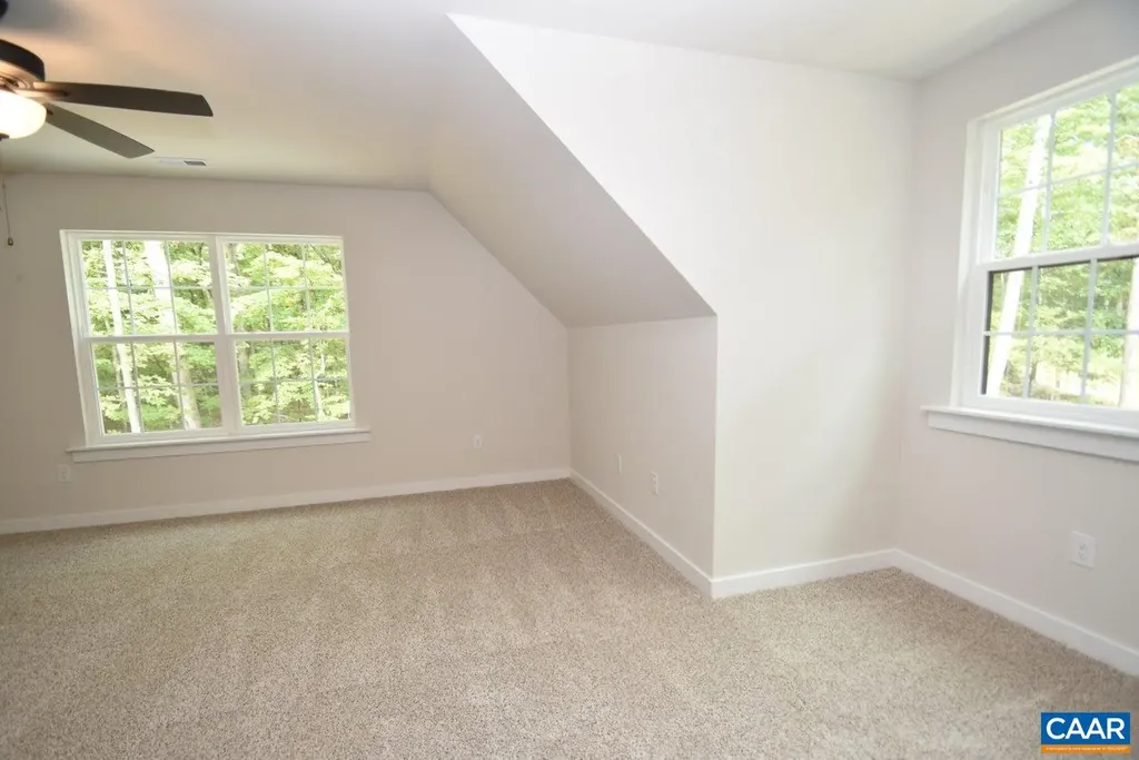 Forest Glen Lane Palmyra VA 23117