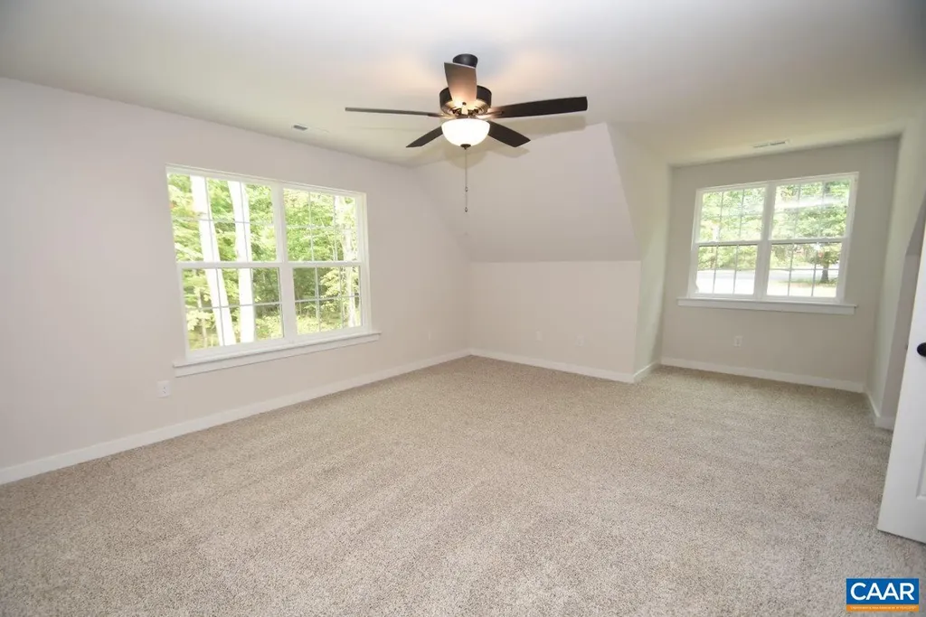 Forest Glen Lane Palmyra VA 23117