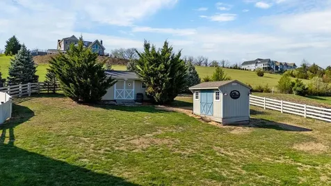 259 Windsor Drive Fishersville VA 22939