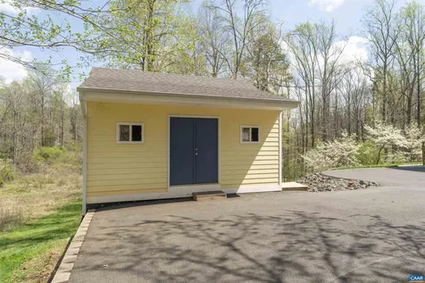 2700 Willow Oak Circle Charlottesville VA 22901