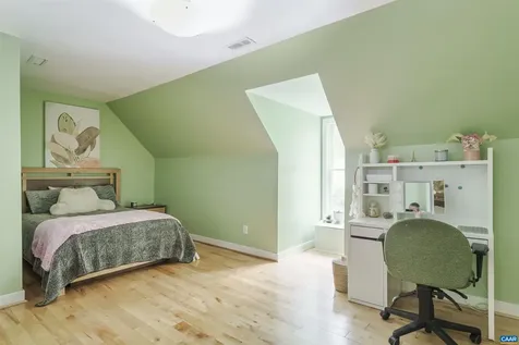 2700 Willow Oak Circle Charlottesville VA 22901