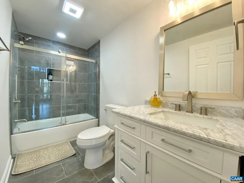 24 Tanglewood Road Palmyra VA 22963