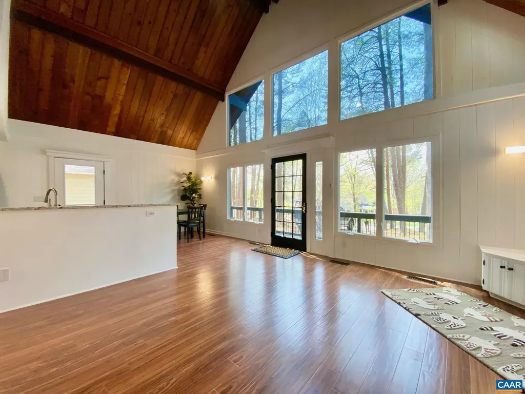 24 Tanglewood Road Palmyra VA 22963