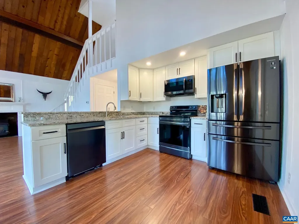 24 Tanglewood Road Palmyra VA 22963