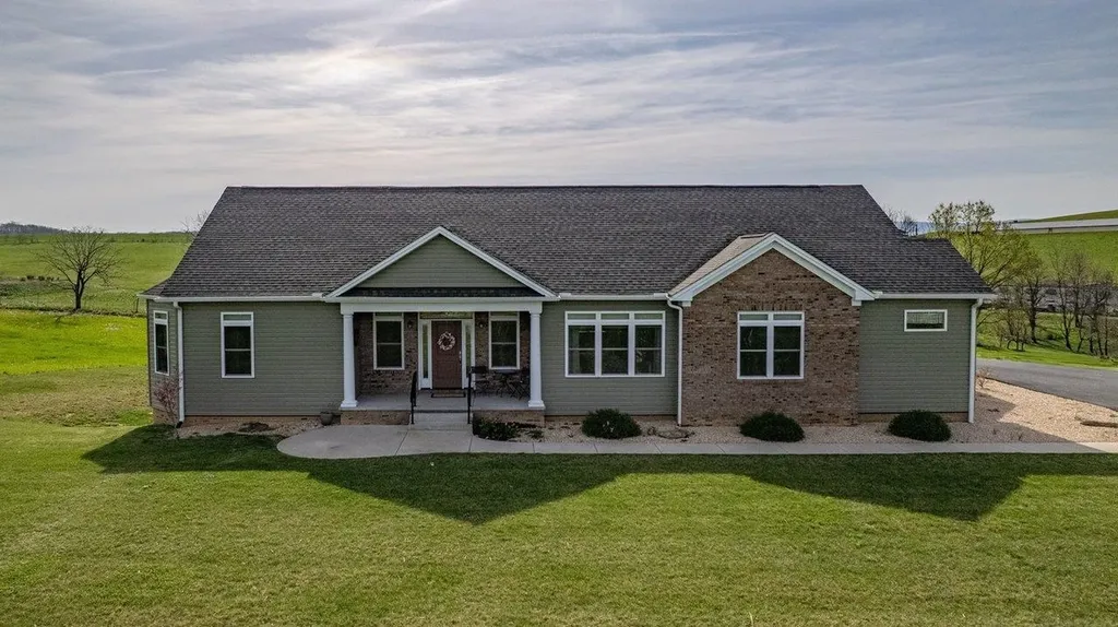 4288 Zion Church Road Broadway VA 22815