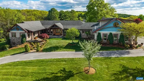 320 Carrsbrook Drive Staunton VA 24401