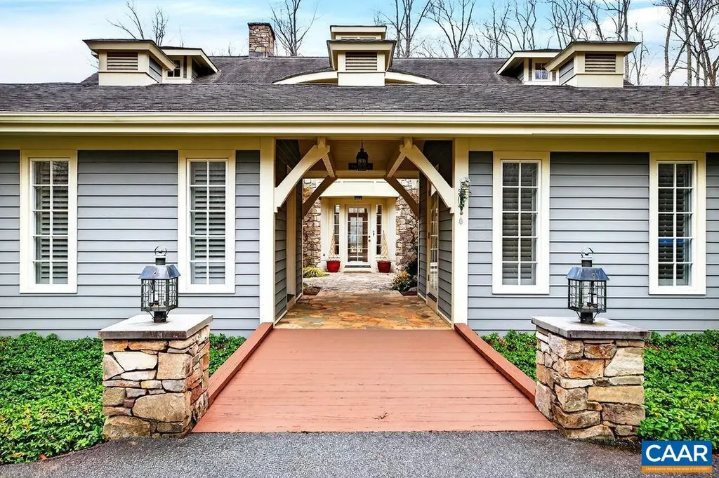 228 Hidden Springs Lane Nellysford VA 22958