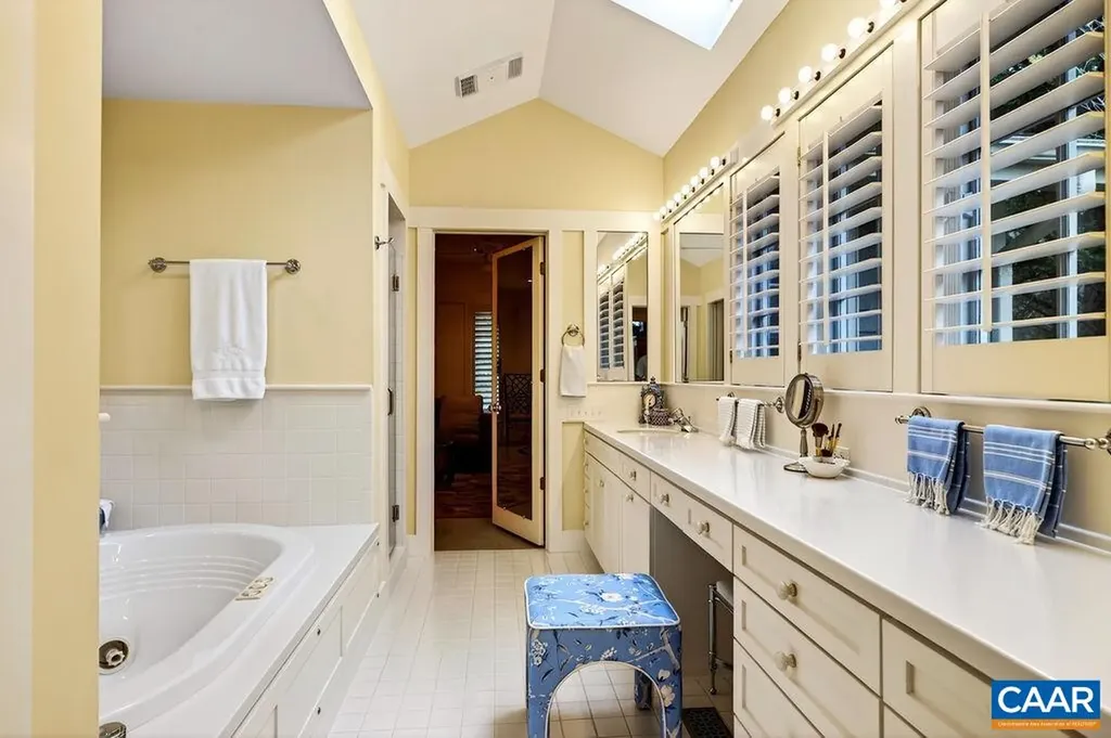 228 Hidden Springs Lane Nellysford VA 22958
