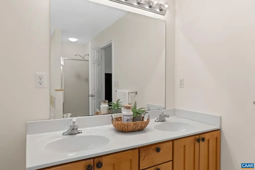 96 Red Cedar Road Barboursville VA 22923