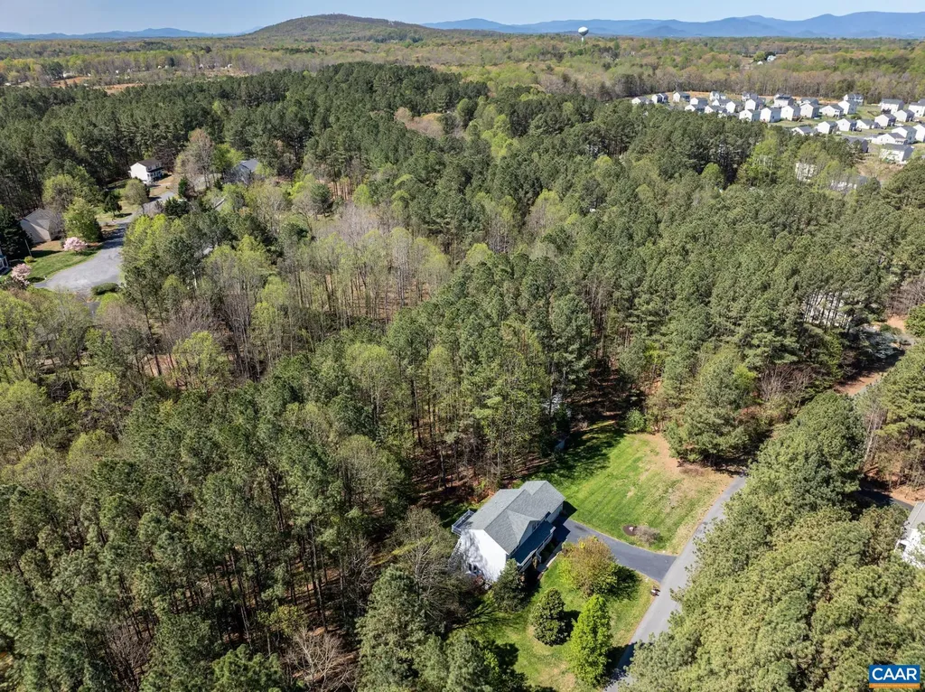 96 Red Cedar Road Barboursville VA 22923