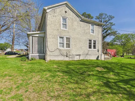 417 Spring Avenue W Elkton VA 22827
