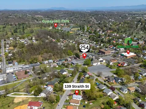 139 Straith Street Staunton VA 24401
