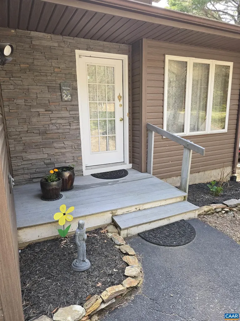 798 Jefferson Drive Palmyra VA 22963