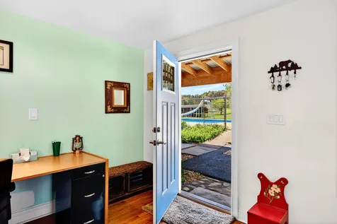 22 Oak Ridge Lane Staunton VA 24401