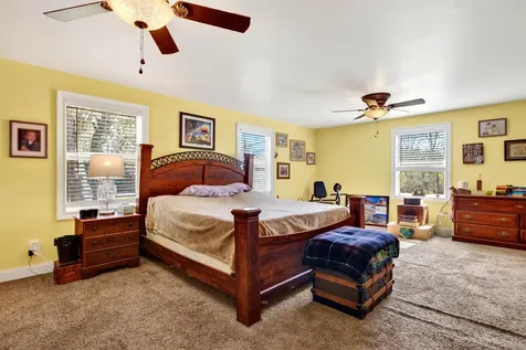 22 Oak Ridge Lane Staunton VA 24401