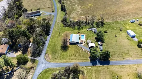 22 Oak Ridge Lane Staunton VA 24401