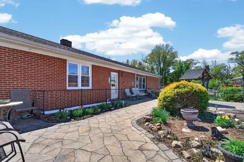 9625 Town Hall Road Mcgaheysville VA 22840
