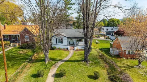 1913 Monticello Street Waynesboro VA 22980