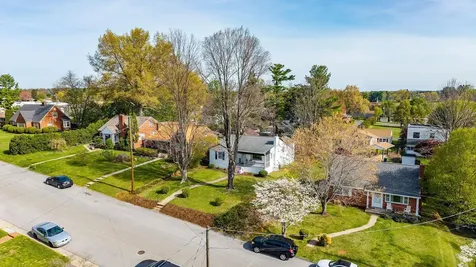1913 Monticello Street Waynesboro VA 22980