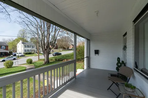 1913 Monticello Street Waynesboro VA 22980