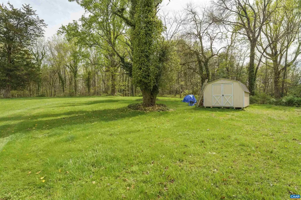 5515 Gordonsville Road Keswick VA 22947