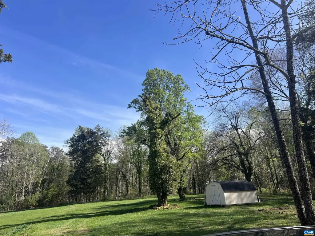 5515 Gordonsville Road Keswick VA 22947