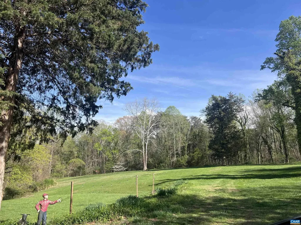 5515 Gordonsville Road Keswick VA 22947