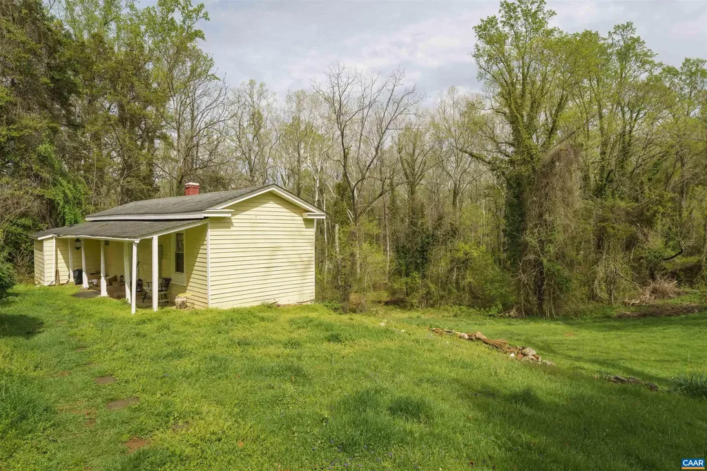 5515 Gordonsville Road Keswick VA 22947