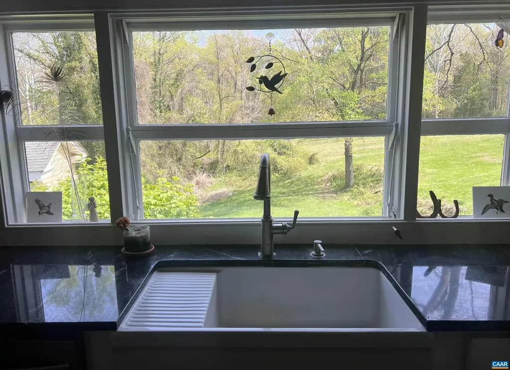 5515 Gordonsville Road Keswick VA 22947