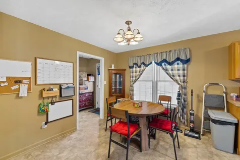 1008 Middlebrook Avenue Staunton VA 24401