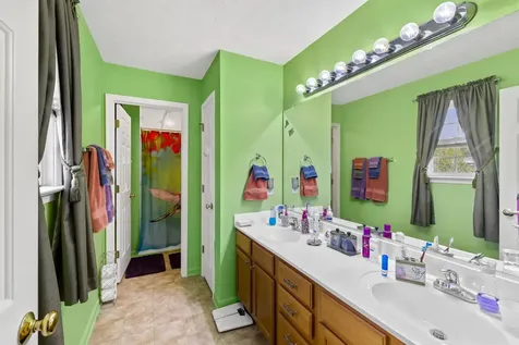 1008 Middlebrook Avenue Staunton VA 24401