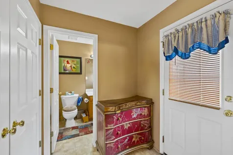 1008 Middlebrook Avenue Staunton VA 24401