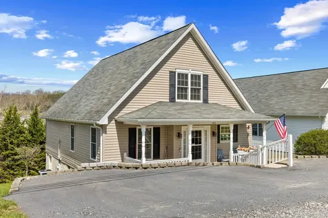 1008 Middlebrook Avenue Staunton VA 24401