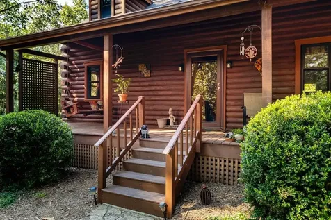 137 Crestwood Drive Churchville VA 24421
