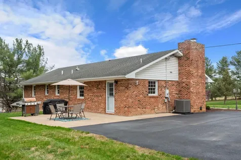 549 Arrowhead Lane New Market VA 22844