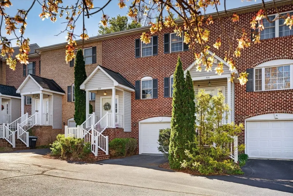 298 Emerald Drive Harrisonburg VA 22801