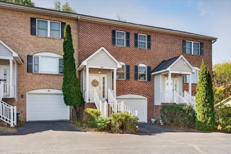 298 Emerald Drive Harrisonburg VA 22801