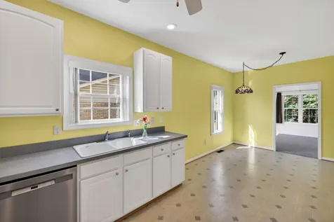 1252 White Rock Court Woodstock VA 22664