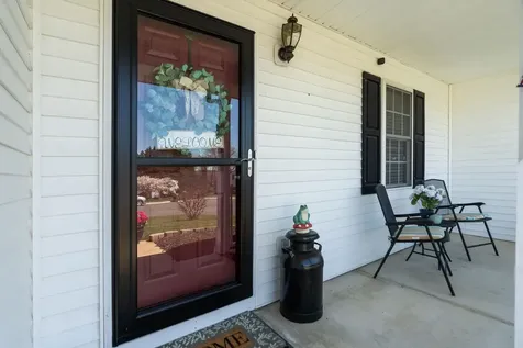 204 Devon Court Waynesboro VA 22980