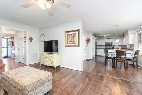 204 Devon Court Waynesboro VA 22980