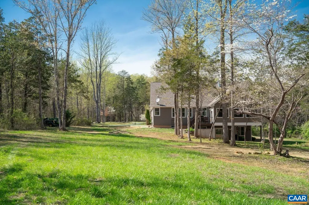 336 Bear Run Road Stanardsville VA 22973