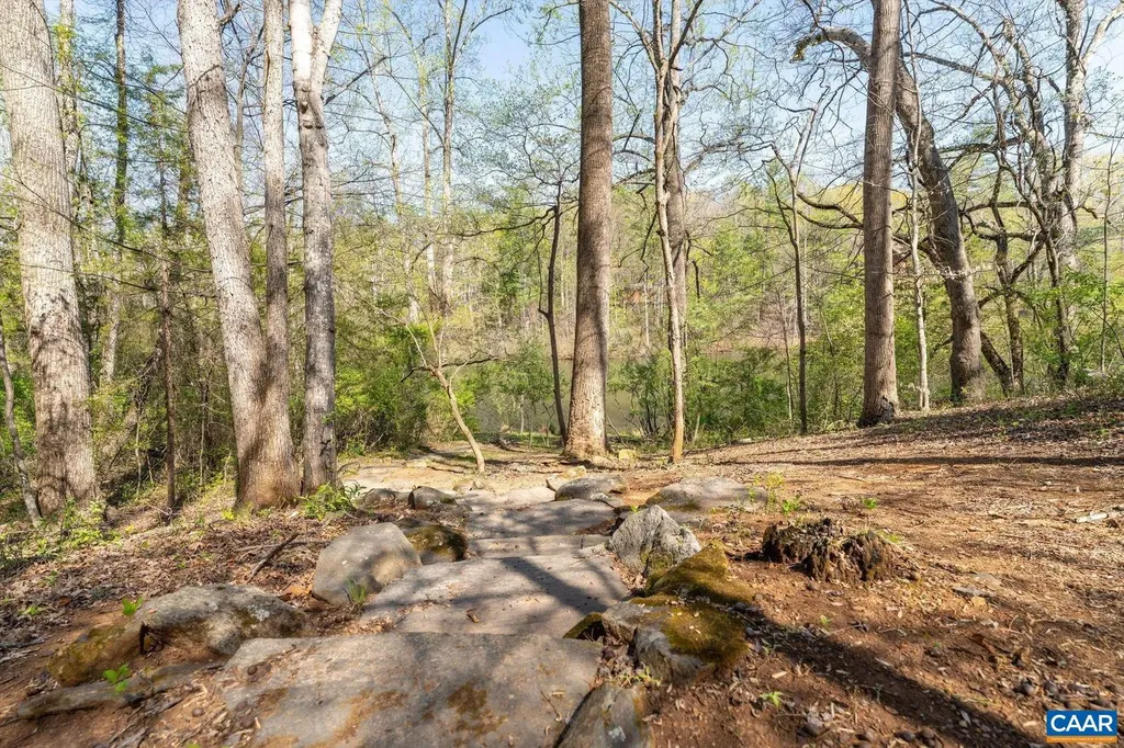 336 Bear Run Road Stanardsville VA 22973