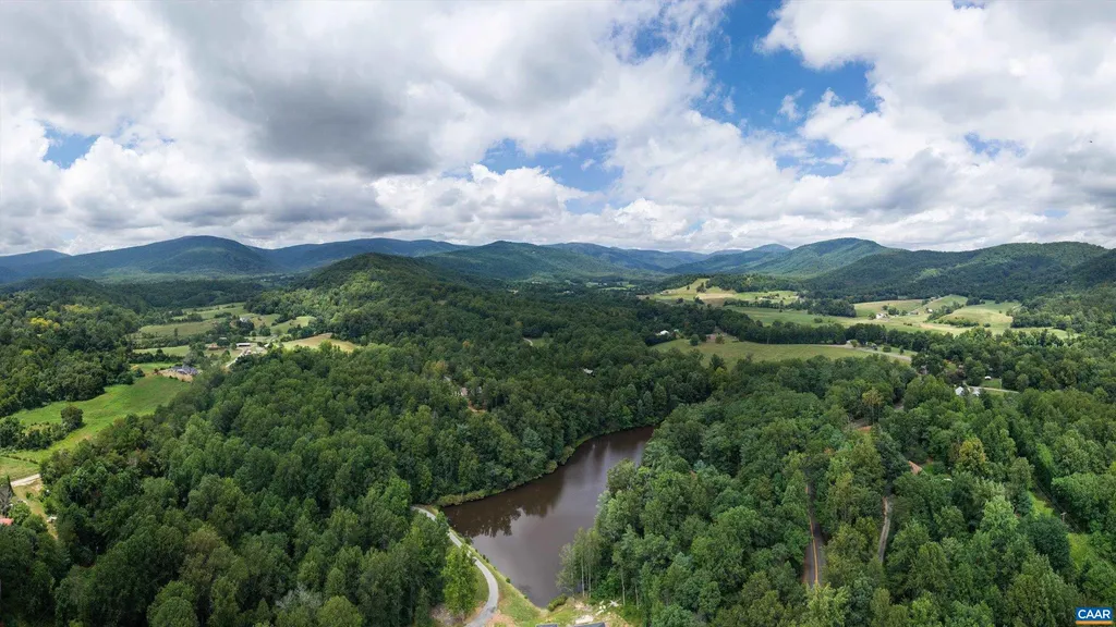 336 Bear Run Road Stanardsville VA 22973