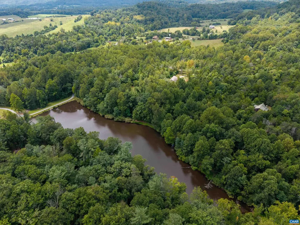 336 Bear Run Road Stanardsville VA 22973