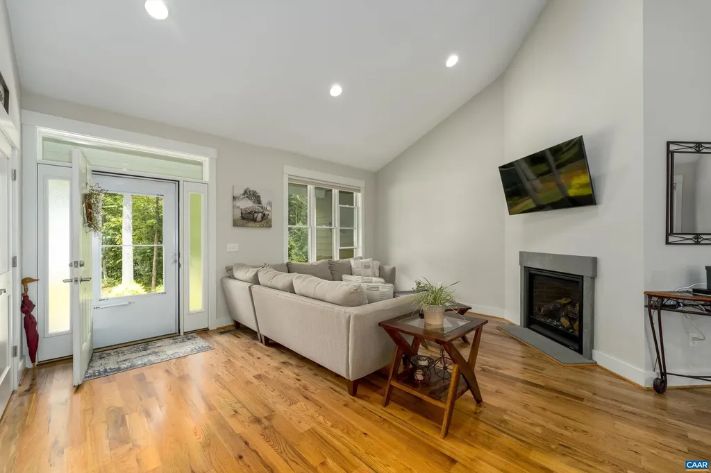 336 Bear Run Road Stanardsville VA 22973