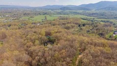 160 Gale Lane Stanley VA 22851